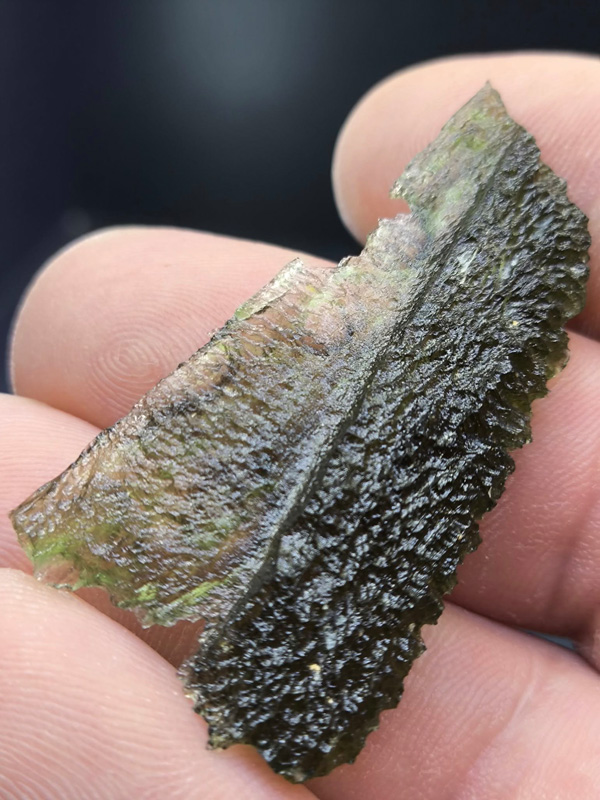tektite Moldavite (Weltawite; Nesmen las, Czechy)