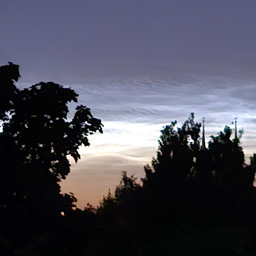 Oboki srebrzyste (noctilucent clouds, NLC)