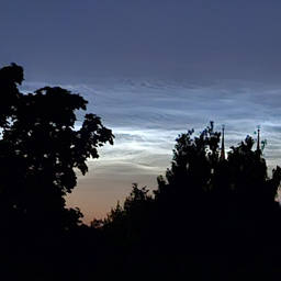 Oboki srebrzyste (noctilucent clouds, NLC)